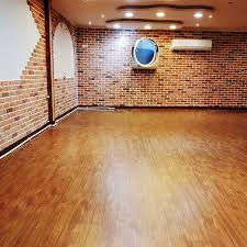 تصویر 1 از کفپوش PVC آشپزخانه با لایه ضد لغزش و ایمنی بالا